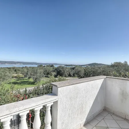 Rosa By Interhome Daire Neviđane